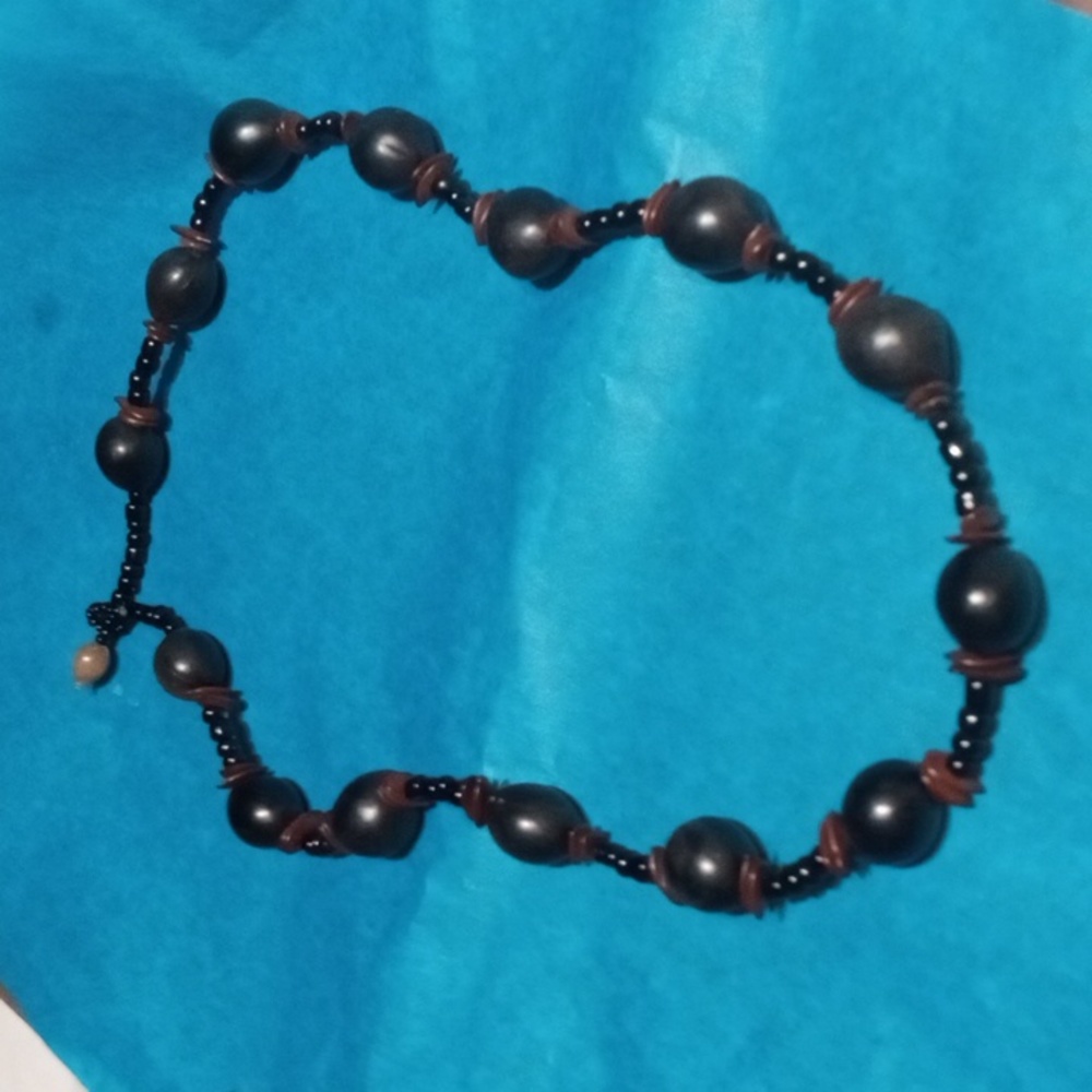 Beaded necklace 18" ⛱️ beach wear.